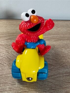Sesame Street Elmo Riding Yellow ATV Quad Bike Plastic Toy Figure